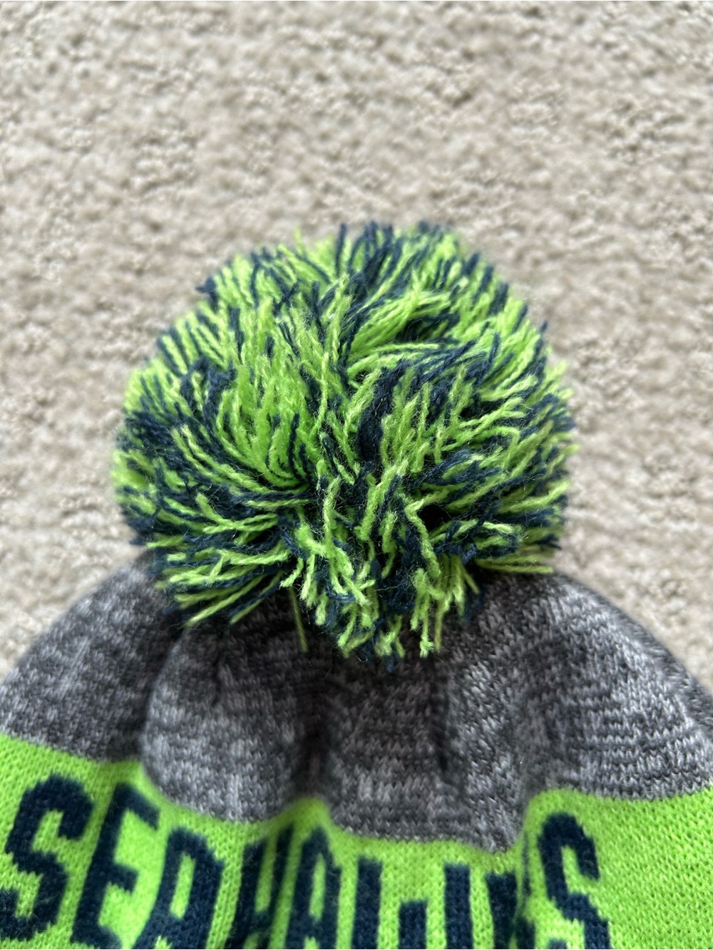 New Era SEATTLE SEAHAWKS Blue/Gray NFL FOOTBALL BEANIE Winter Cap Team Fan Hat - Picture 7 of 9
